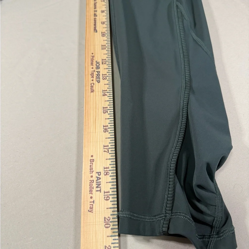 Lululemon Teal High Rise Capri Leggings Size 6 - Picture 8 of 8
